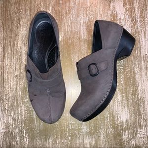 Dansko Grey Clogs Shoes Slip on Buckle Size 40